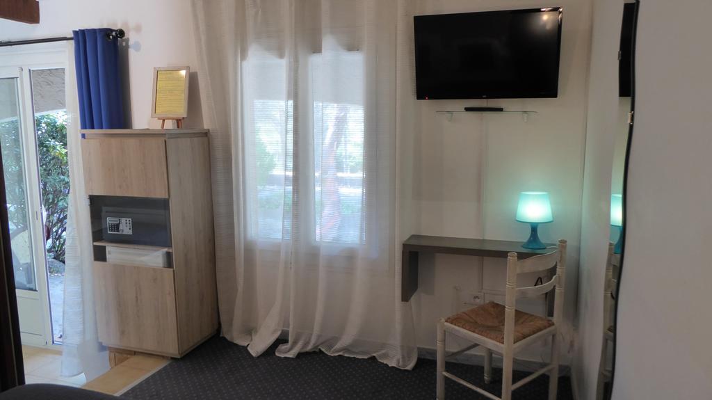 La Cigaliere Hotel เลอโบสเซต์ ภายนอก รูปภาพ